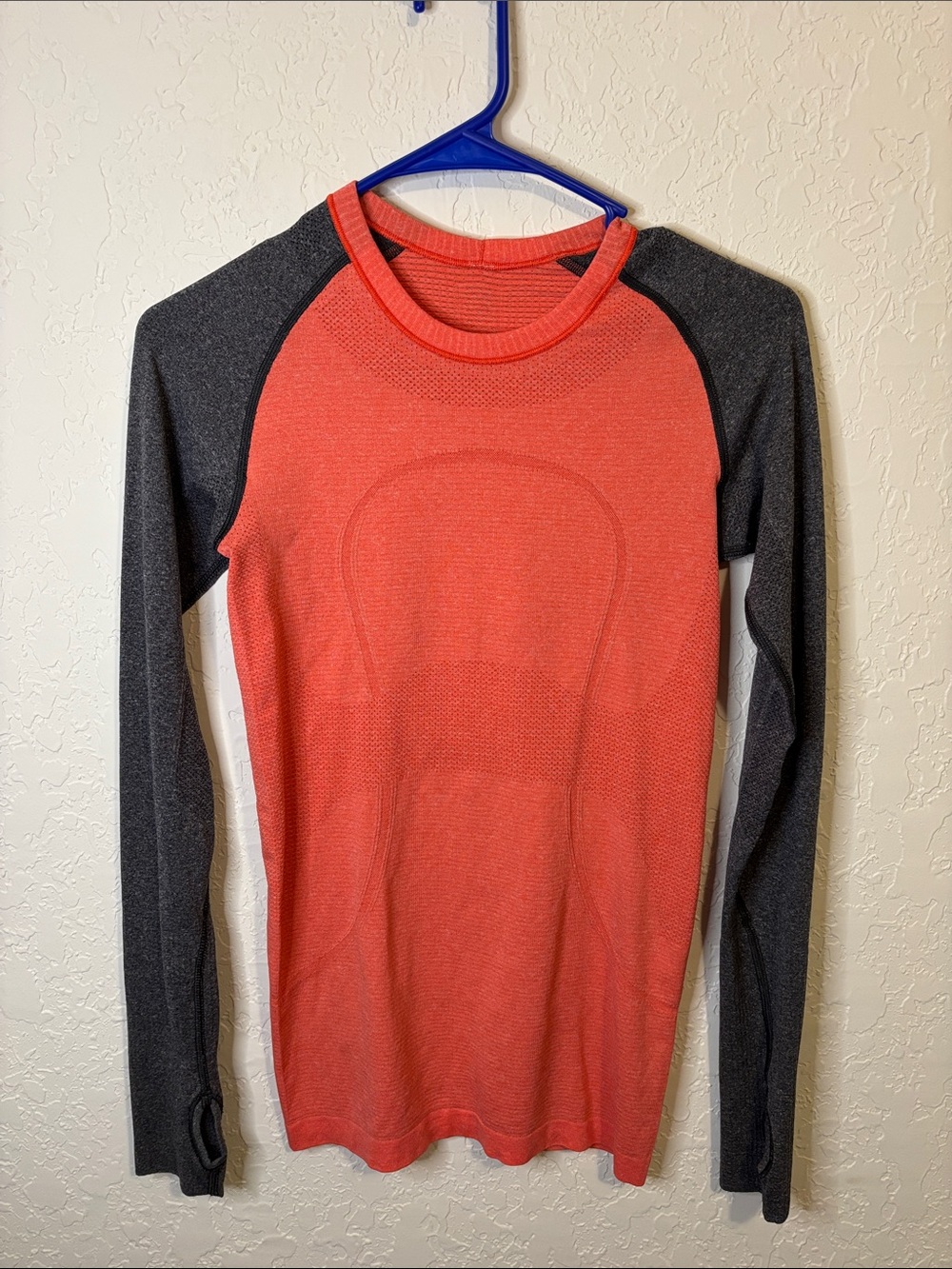Lululemon Run: Swiftly tech long sleeve scoop shirt
